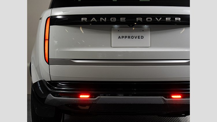 2023 認定中古車 Land Rover Range Rover フジホワイト D300 AWD MHEV（AT） スタンダードホイールベース AUTOBIOGRAPHY