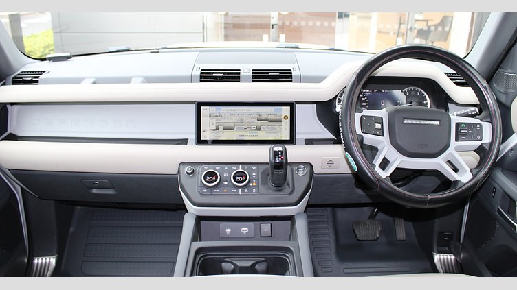 2023 認定中古車 Land Rover Defender 110 フジホワイト D300 AWD（AT） S