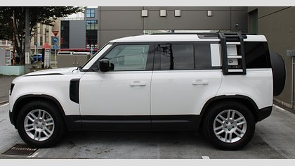 Defender 110 3