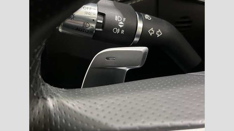 2021 認定中古車 Jaguar F-Pace アイガーグレイ D200 AWD（オートマチック）MHEV R-DYNAMIC SE