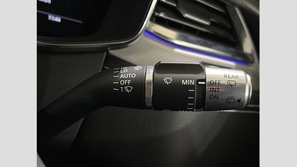 F-Pace 41