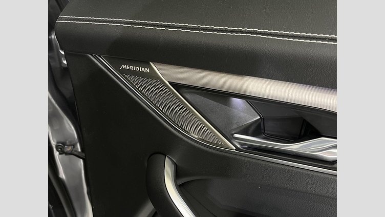 2021 認定中古車 Jaguar F-Pace アイガーグレイ D200 AWD（オートマチック）MHEV R-DYNAMIC SE