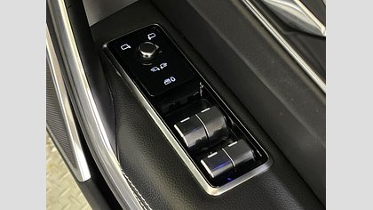 F-Pace 42