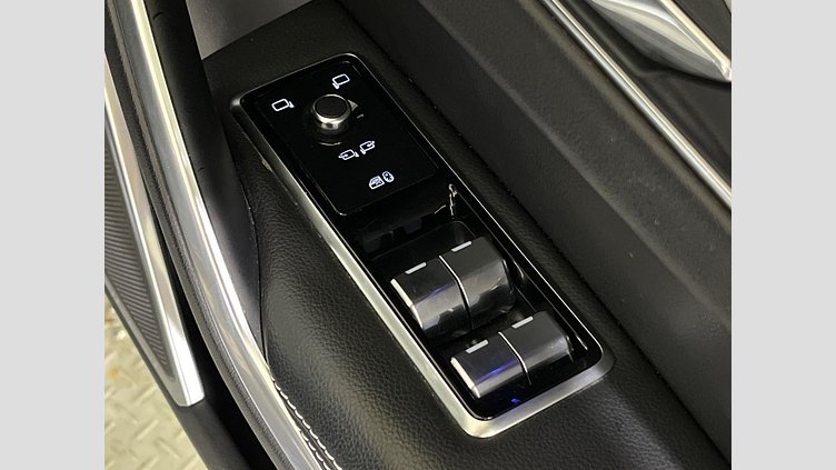 2021 認定中古車 Jaguar F-Pace アイガーグレイ D200 AWD（オートマチック）MHEV R-DYNAMIC SE
