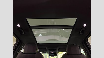 F-Pace 32