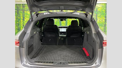 F-Pace 34
