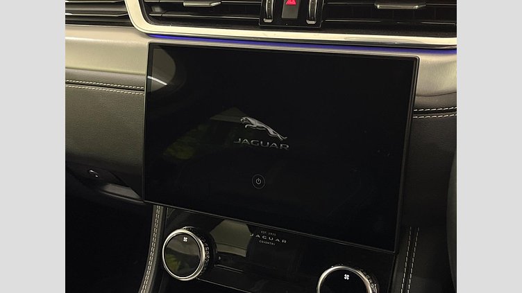 2021 認定中古車 Jaguar F-Pace アイガーグレイ D200 AWD（オートマチック）MHEV R-DYNAMIC SE