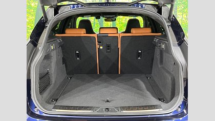 F-Pace 13