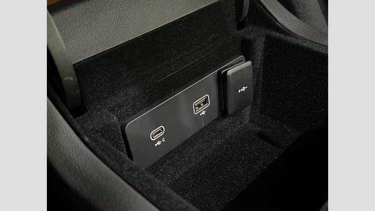 2021 認定中古車 Jaguar F-Pace ポルトフィーノブルー P250 AWD（オートマチック） R-DYNAMIC HSE