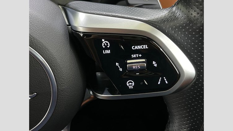 2021 認定中古車 Jaguar F-Pace ポルトフィーノブルー P250 AWD（オートマチック） R-DYNAMIC HSE
