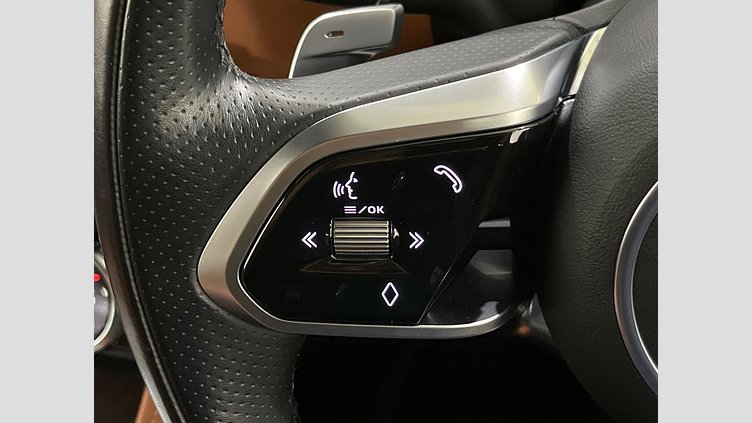 2021 認定中古車 Jaguar F-Pace ポルトフィーノブルー P250 AWD（オートマチック） R-DYNAMIC HSE