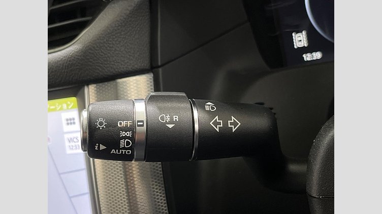 2015 認定中古車 Jaguar XF Yulong White 2L　ディーゼル　ターボ プレステージ