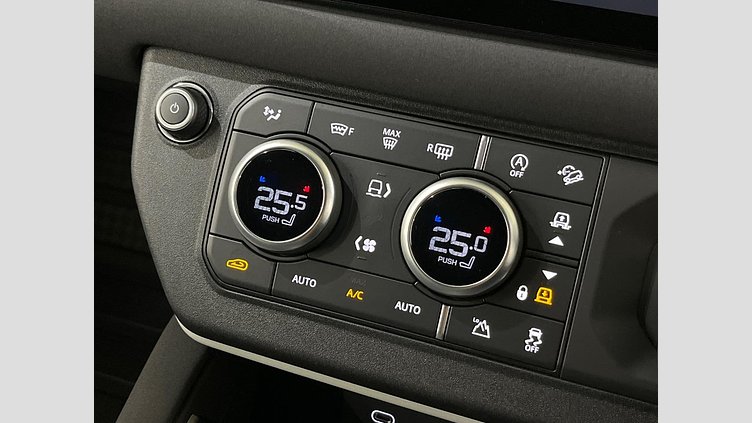 2023 認定中古車 Land Rover Defender 110 アイガーグレイ D300 AWD（AT） X-DYNAMIC SE