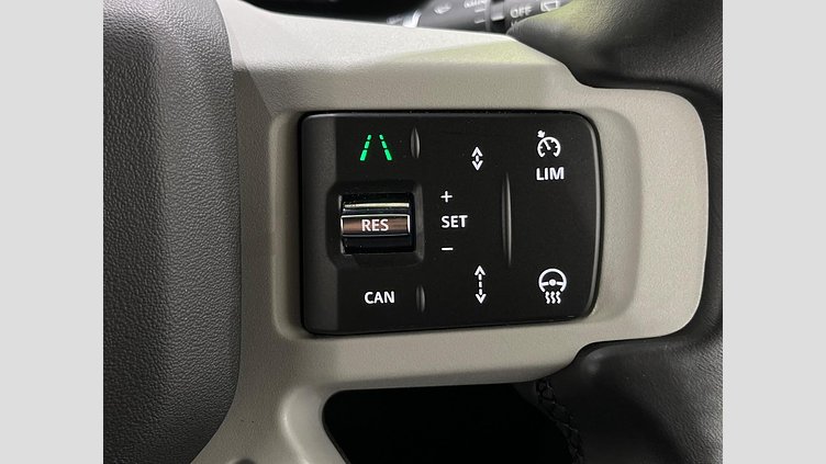 2023 認定中古車 Land Rover Defender 110 アイガーグレイ D300 AWD（AT） X-DYNAMIC SE