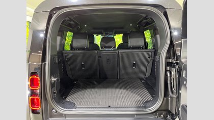 Defender 110 13