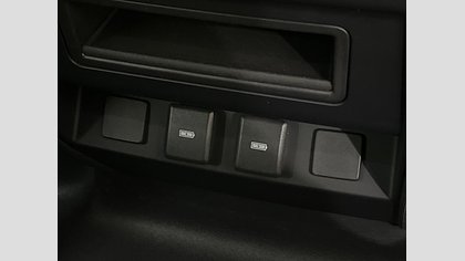 Defender 110 23
