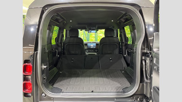 2023 認定中古車 Land Rover Defender 110 アイガーグレイ D300 AWD（AT） X-DYNAMIC SE
