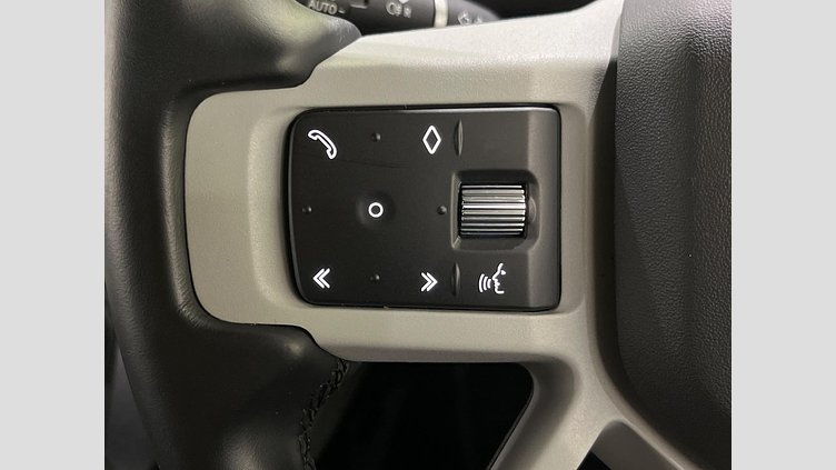 2023 認定中古車 Land Rover Defender 110 アイガーグレイ D300 AWD（AT） X-DYNAMIC SE