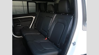 Defender 110 52