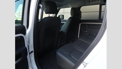 Defender 110 57