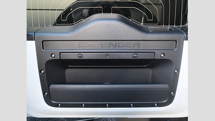 Defender 110 23