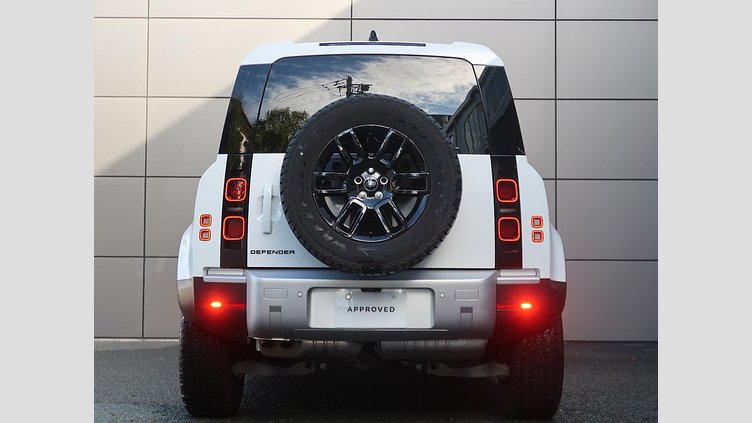 2025 認定中古車 Land Rover Defender 110 フジホワイト D350 ディーゼルマイルドハイブリッド S