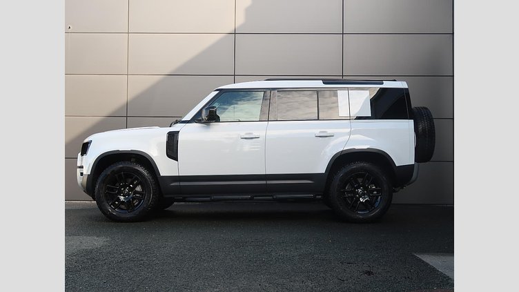 2025 認定中古車 Land Rover Defender 110 フジホワイト D350 ディーゼルマイルドハイブリッド S