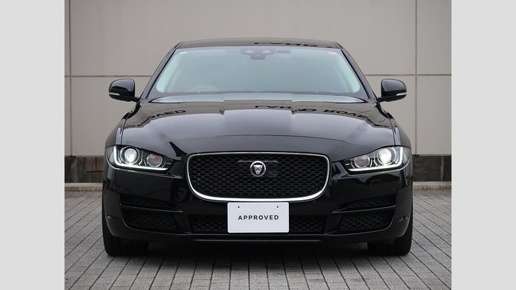 2017 認定中古車 Jaguar XE Narvik Black ディーゼル PRESTIGE