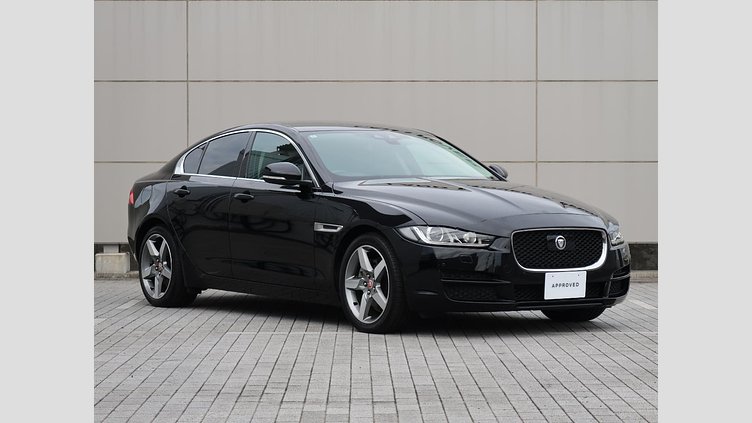 2017 認定中古車 Jaguar XE Narvik Black ディーゼル PRESTIGE