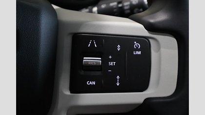 Defender 130 27