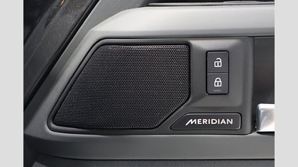 Defender 130 31