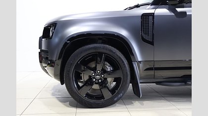 Defender 130 11