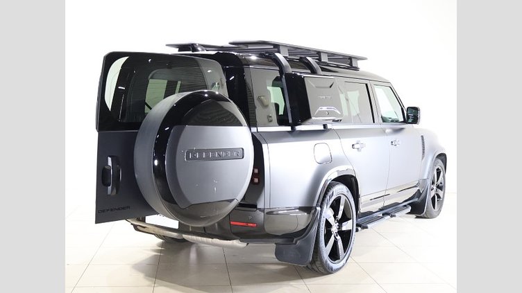 2025 認定中古車 Land Rover Defender 130 カルパチアングレイ D350 ディーゼルマイルドハイブリッド X-Dynamic SE