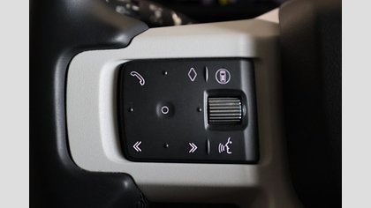 Defender 130 26