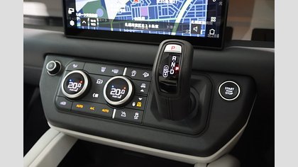 Defender 130 29