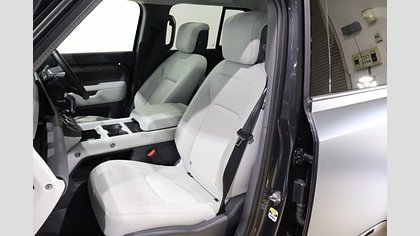 Defender 130 2
