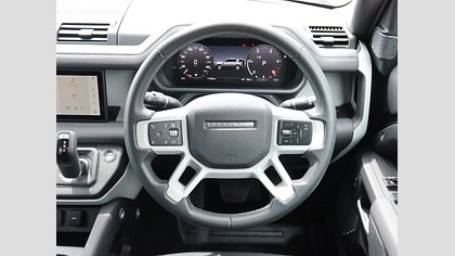 Defender 110 39