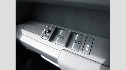 Defender 110 64