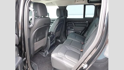 Defender 110 2