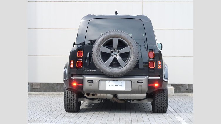 2023 認定中古車 Land Rover Defender 110 サントリーニブラック D300 AWD（AT） X-DYNAMIC HSE
