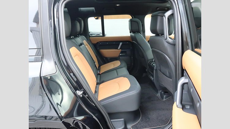 2023 認定中古車 Land Rover Defender 110 サントリーニブラック D300 AWD（AT） X-DYNAMIC HSE