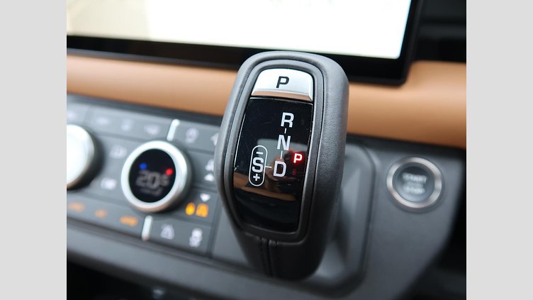 2023 認定中古車 Land Rover Defender 110 サントリーニブラック D300 AWD（AT） X-DYNAMIC HSE