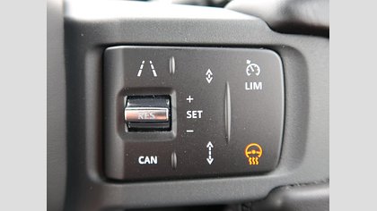 Defender 110 83