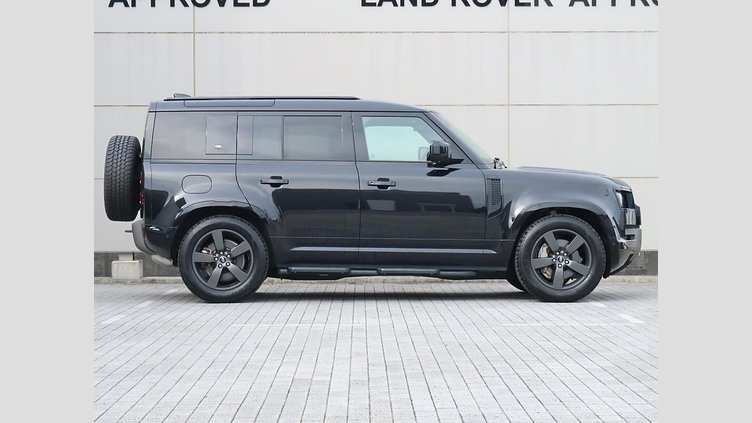 2023 認定中古車 Land Rover Defender 110 サントリーニブラック D300 AWD（AT） X-DYNAMIC HSE