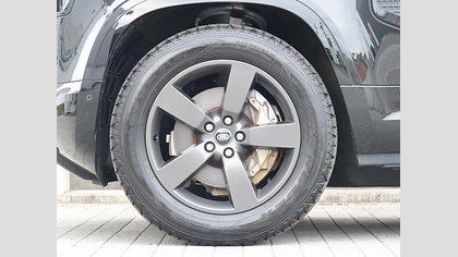 Defender 110 33