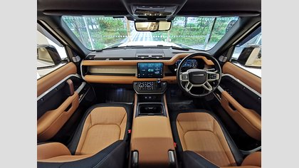 Defender 130 3