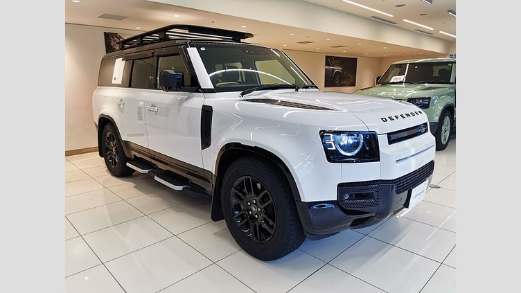 2024 認定中古車 Land Rover Defender 130 フジホワイト D300 AWD（AT） X-DYNAMIC HSE