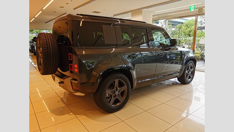 2025 認定中古車 Land Rover Defender 110 カルパチアングレイ D350 ディーゼルマイルドハイブリッド X-Dynamic SE