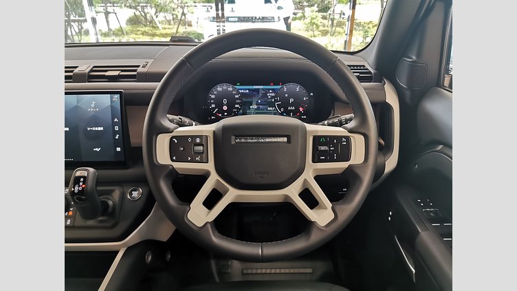 2025 認定中古車 Land Rover Defender 110 カルパチアングレイ D350 ディーゼルマイルドハイブリッド X-Dynamic SE