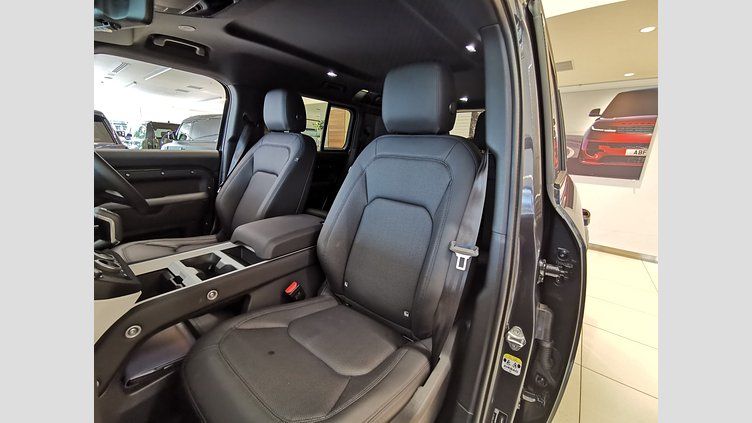 2025 認定中古車 Land Rover Defender 110 カルパチアングレイ D350 ディーゼルマイルドハイブリッド X-Dynamic SE